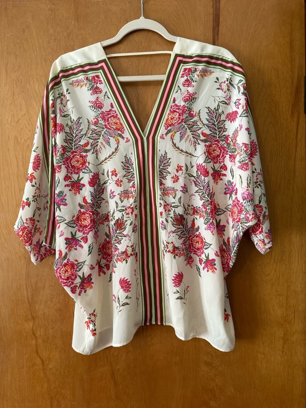 Rose + Oliv V-Neck Top in Cream and Pink